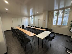 Salle bleue - en "U"